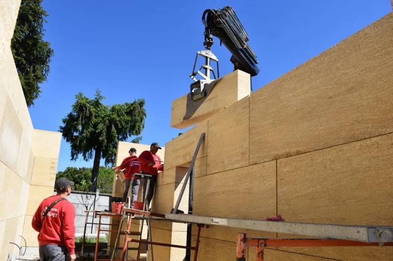 maison en pierre de Taille à Lezou
