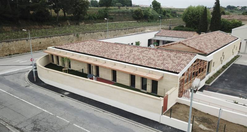 Bâtiment en pierre naturelle à Courthézon