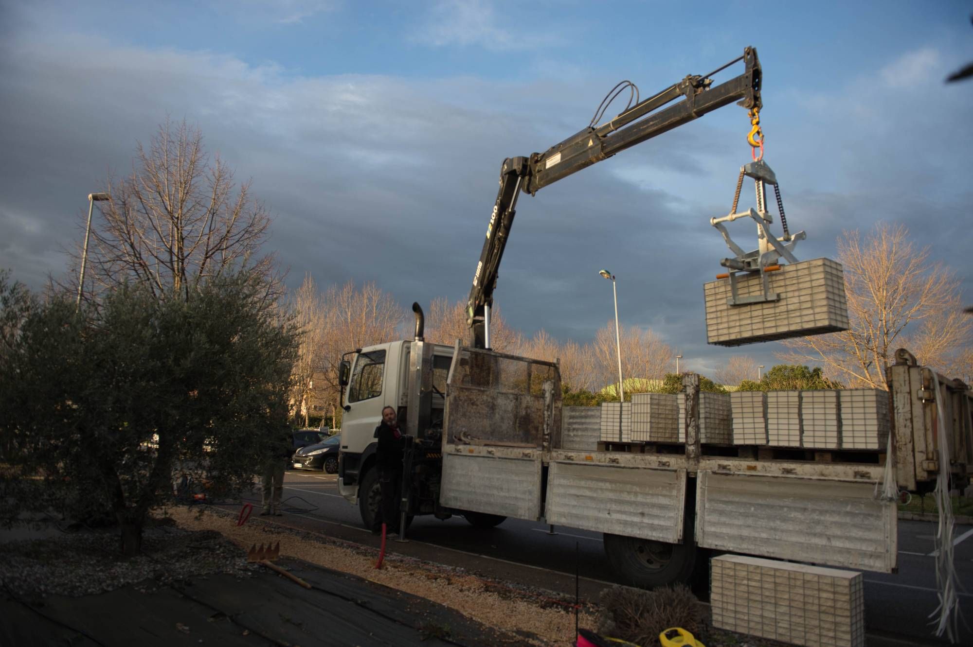 Pose de gabion en pierre d'Estaillades sur Aix-En-Provence